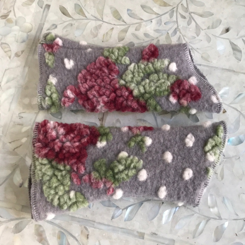 Gauntlets Half Hand Gloves NEW handmade